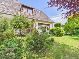 Hauptbild Großzügiges Wohnhaus in ruhiger Ortslage von Kreuzau-Stockheim